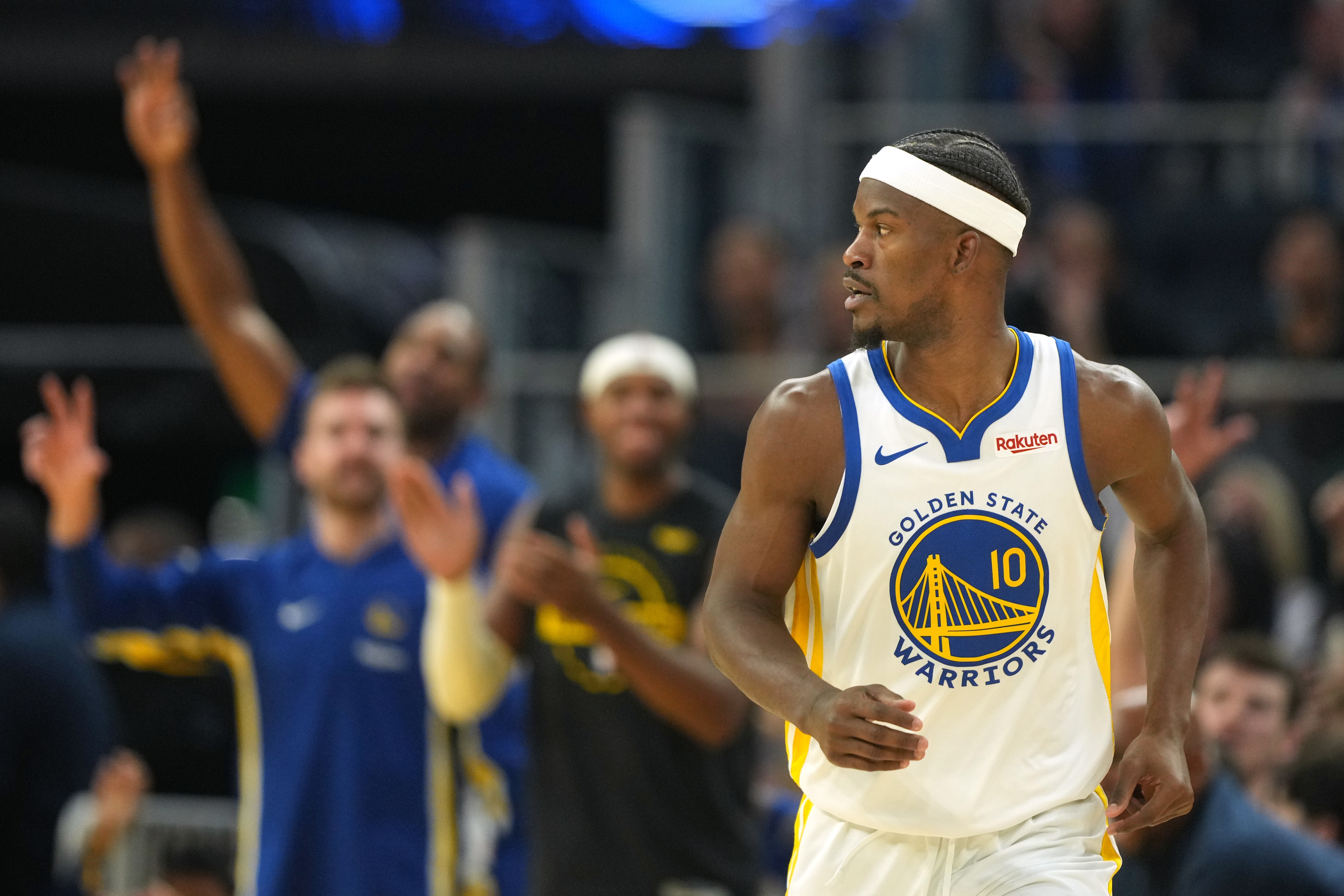 百家乐APP-追梦:巴特勒受伤后有些精神恍惚 一直念叨没法带孩子去游乐场了